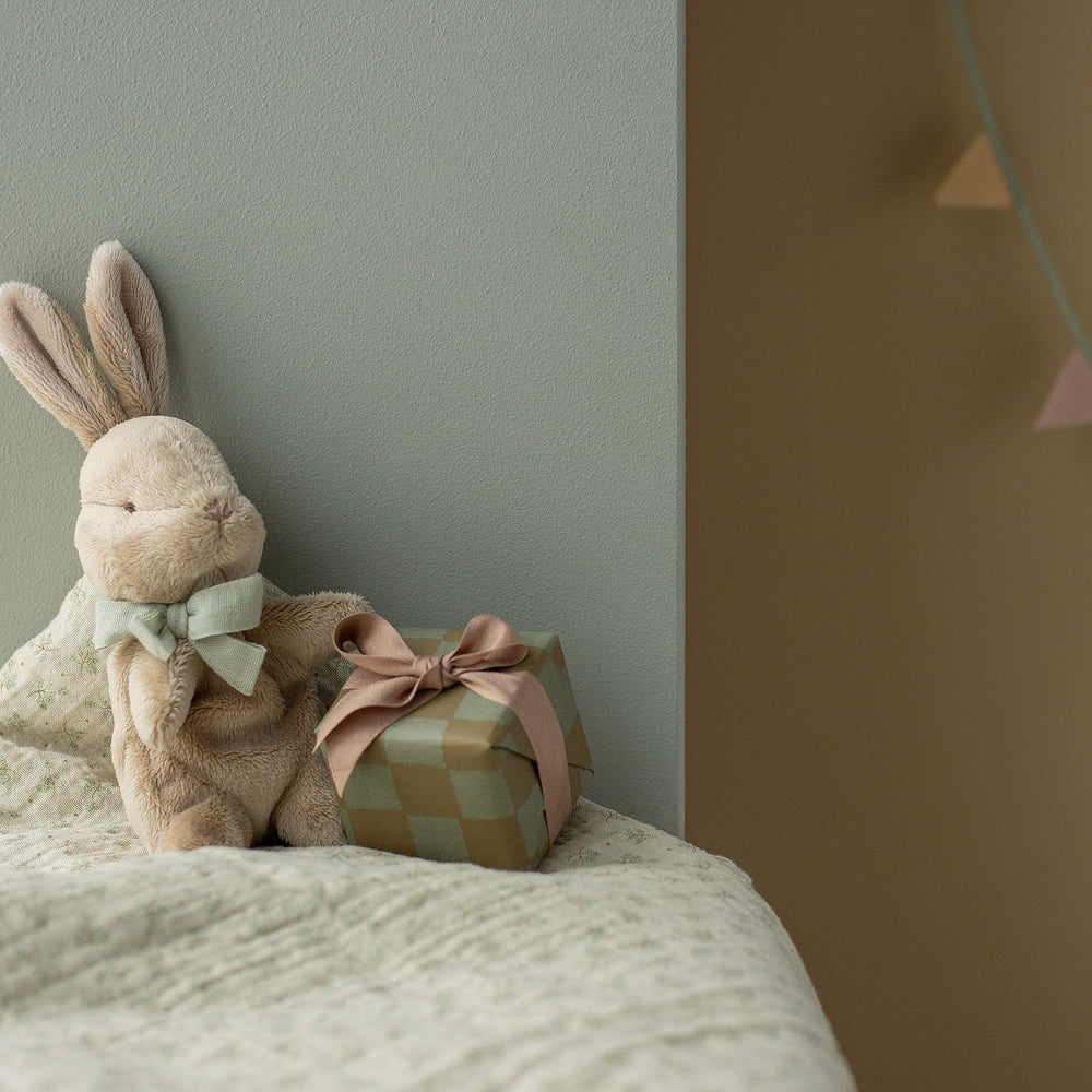 Maileg-Knuffel-My-First-Bunny-Mint-1