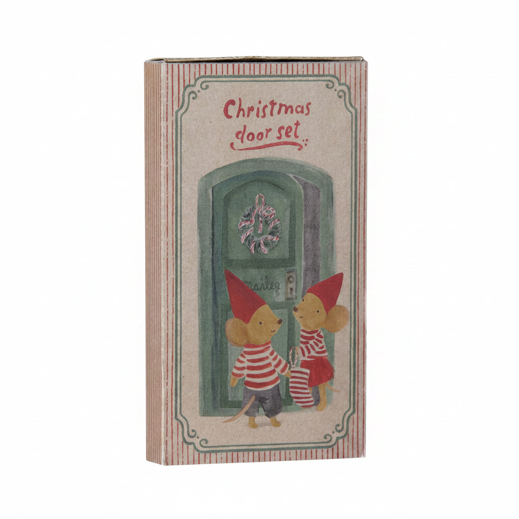 Maileg Kerst Deurtje met Accessoires Muis 14-6186-00_3