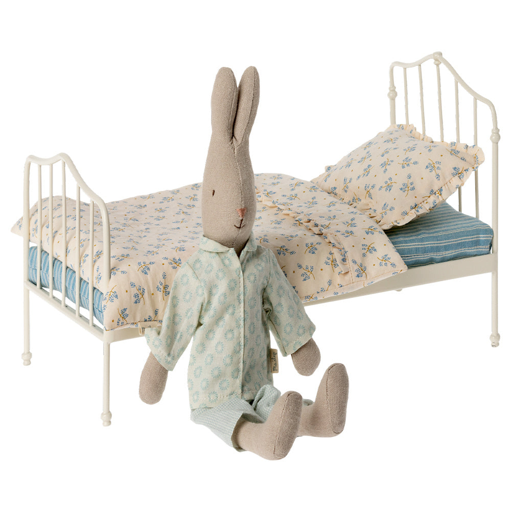 Maileg vintage bed konijn blauw 1
