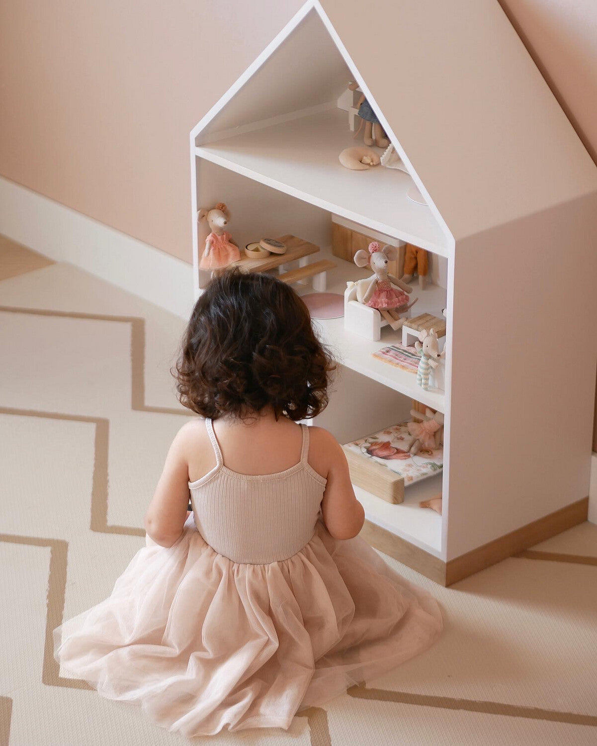 Poppenhuis Loua 1