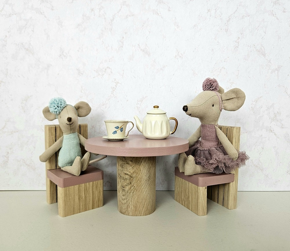 eetkamertafel-met-stoelen-6